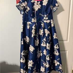 Elegant Blue and White Floral Formal Dress
